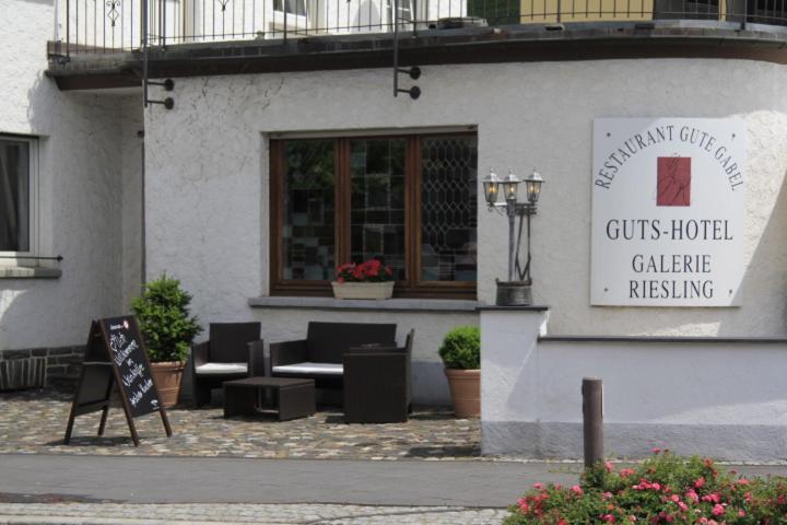 Galerie Riesling Hotel Trittenheim Exterior foto